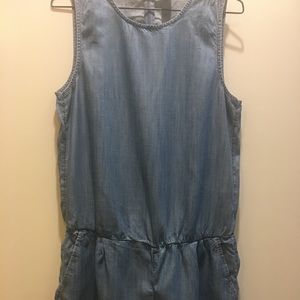Slightly loved adorable GAP Jean Romper size M